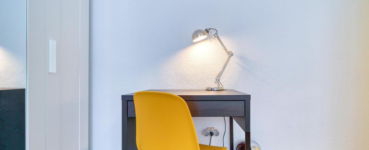 B Casacafe Madrid Pozuelo 2 Bano Fuera De La Habitacion O Compartido Посуэло-де-Аларкон Экстерьер фото