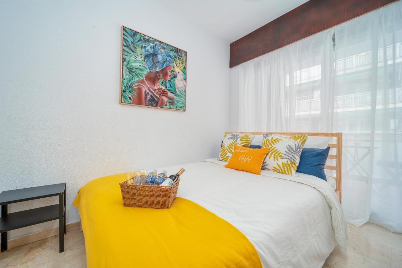 B Casacafe Madrid Pozuelo 2 Bano Fuera De La Habitacion O Compartido Посуэло-де-Аларкон Экстерьер фото