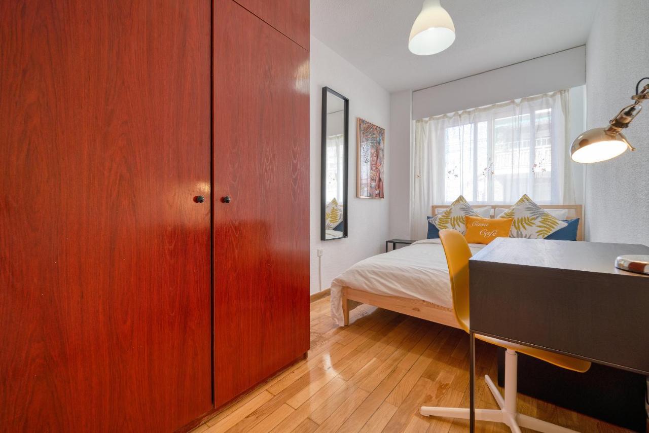 B Casacafe Madrid Pozuelo 2 Bano Fuera De La Habitacion O Compartido Посуэло-де-Аларкон Экстерьер фото
