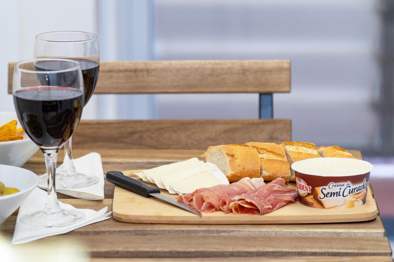 B Casacafe Madrid Pozuelo 2 Bano Fuera De La Habitacion O Compartido Посуэло-де-Аларкон Экстерьер фото