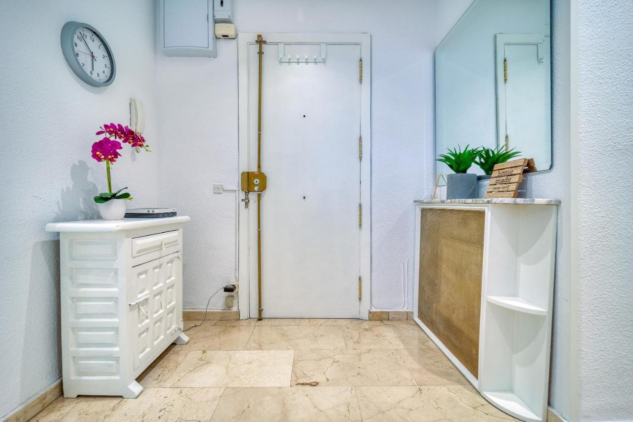 B Casacafe Madrid Pozuelo 2 Bano Fuera De La Habitacion O Compartido Посуэло-де-Аларкон Экстерьер фото